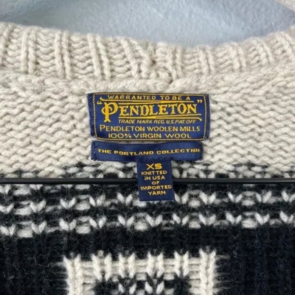 Pendleton 100% Virgin Wool Cable Cardigan Portland Collection Knitted in the USA - Picture 4 of 8